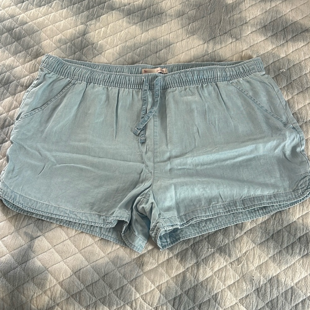 Women’s Jean Shorts